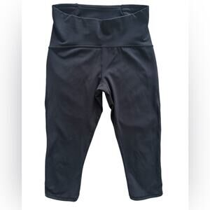 Lululemon Train Times Crop (17") Black Size 6